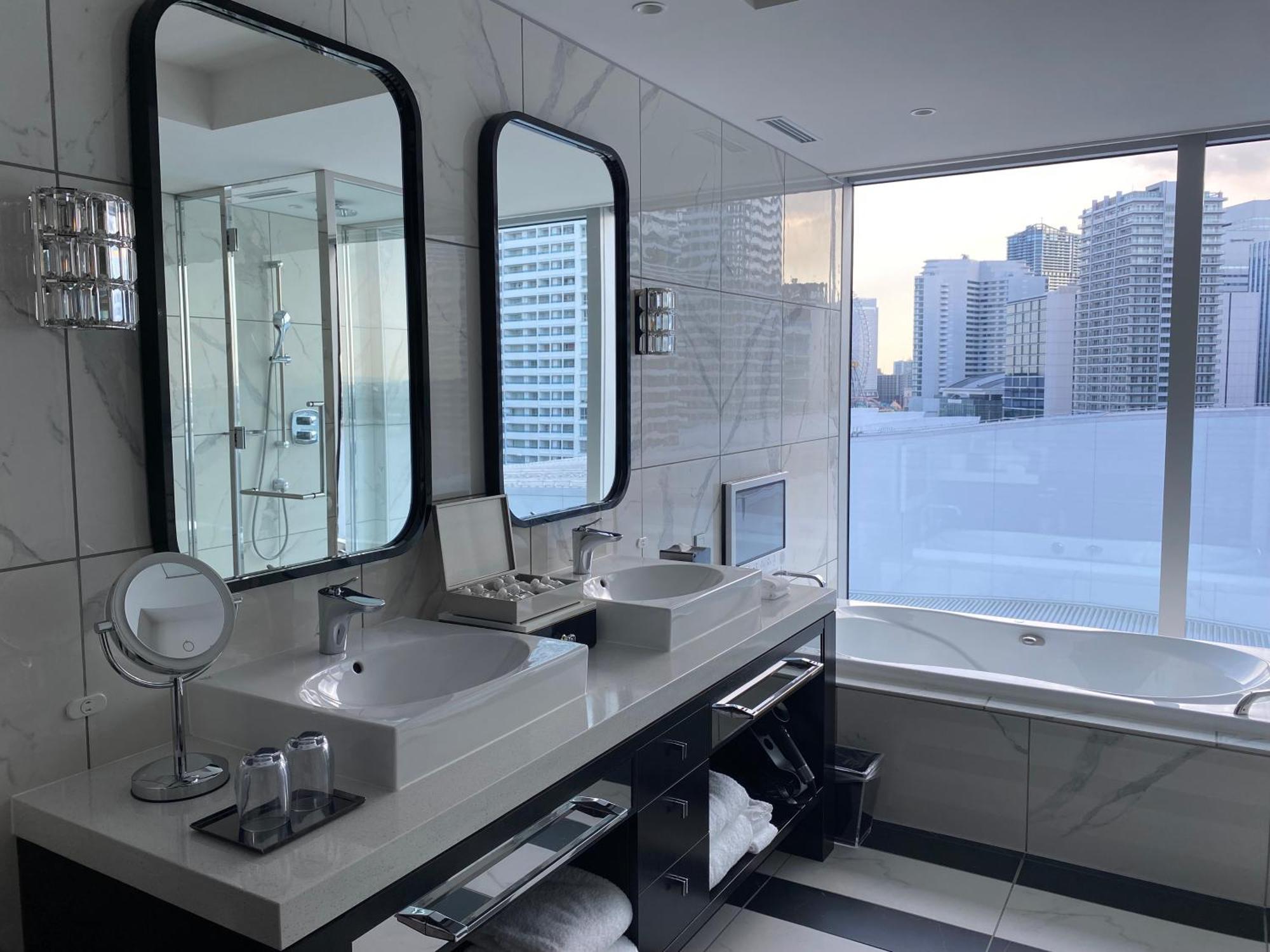 The Kahala Hotel & Resort Yokohama Йокогама Экстерьер фото